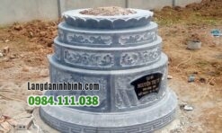 Mộ đá xanh nguyên khối